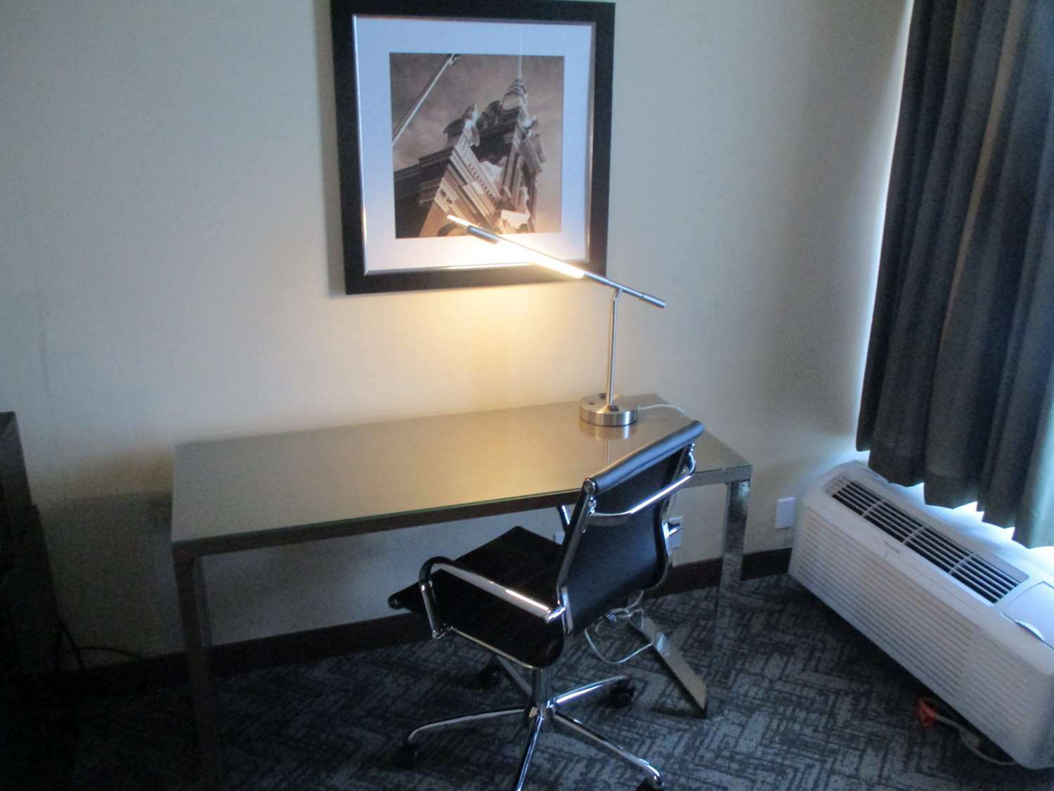 Best Western Plus Kansas City Sports Complex Hotel Room photo