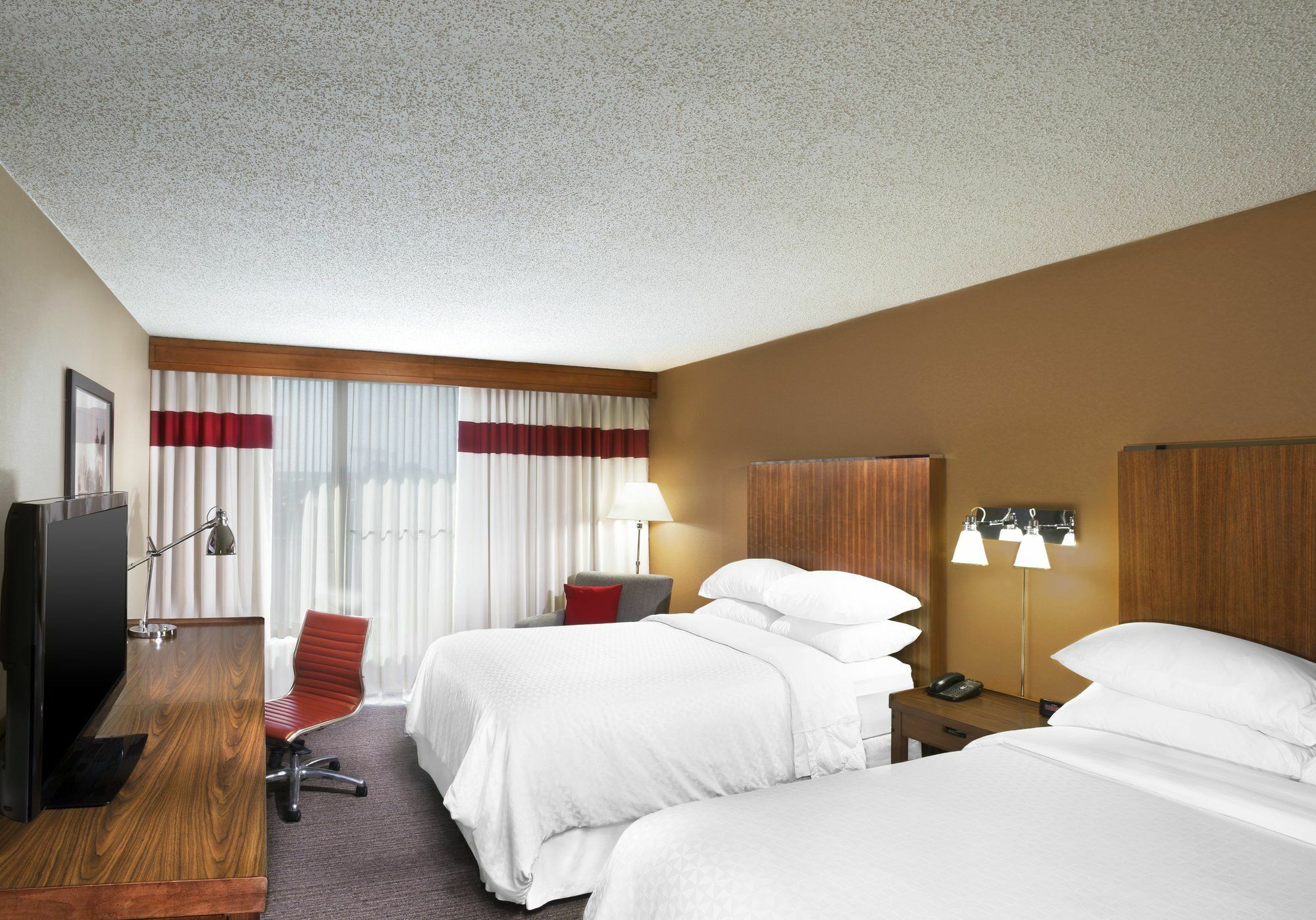 Best Western Plus Kansas City Sports Complex Hotel Exterior photo